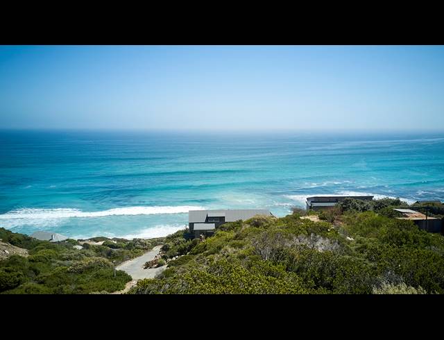 888M² VACANT LAND FOR SALE IN MISTY CLIFFS